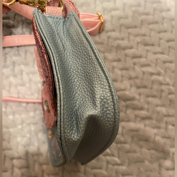 Disney purse - Picture 4 of 9